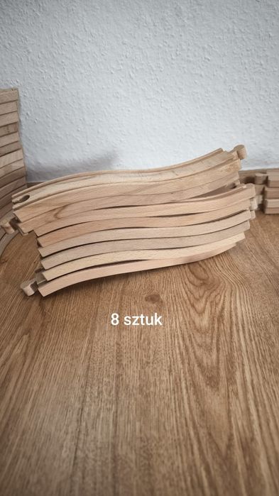 Tory drewniane , pociągi