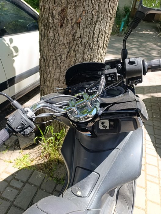 Продам Honda PCX 150