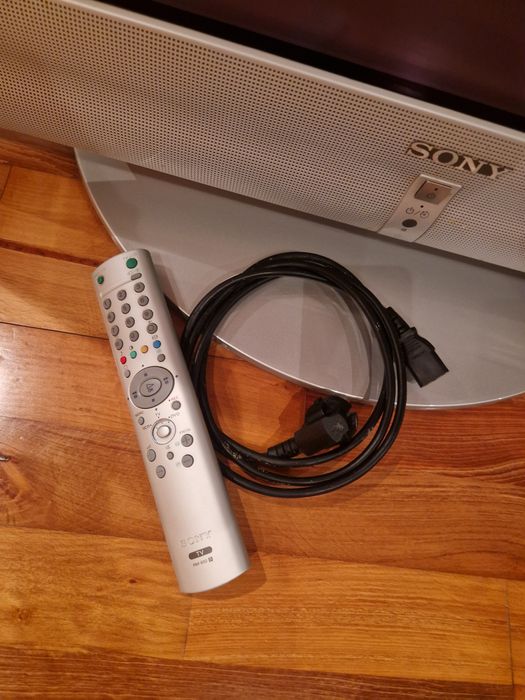 Televisão SONY cinzenta
