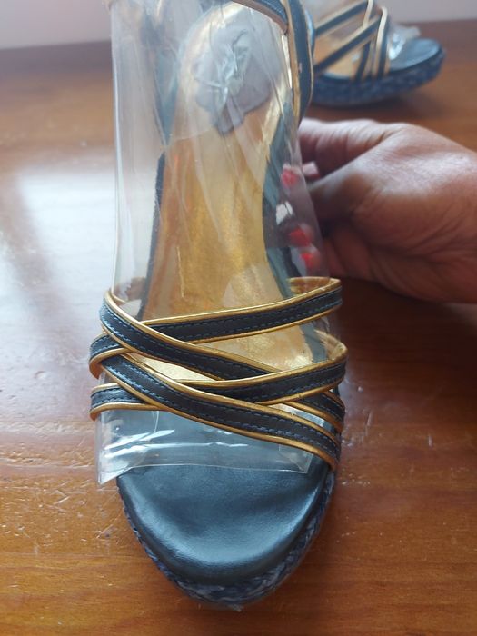 Sandálias da SCHUTZ, 39 - Made in Brazil