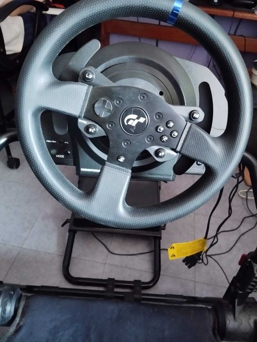 Simulador Thrustmaster