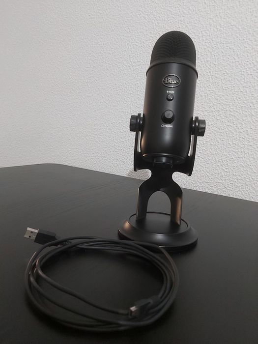 Microfone USB Blue Yeti Black Edition