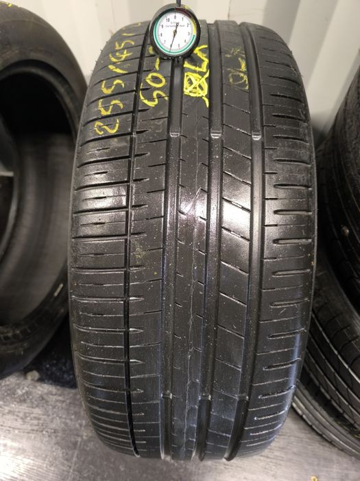 . Opona Falken Azenis FK 255/45/20 pojedynka