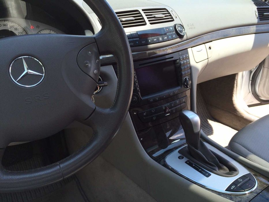 Mercedes-Benz E 320 — fotografia 5