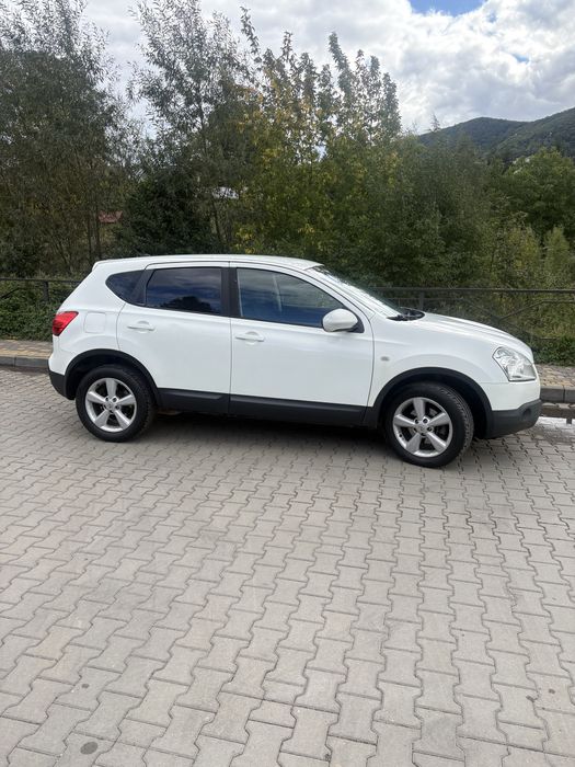 Nissan Qashqai 2009 року