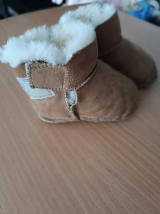 Продам детские угги