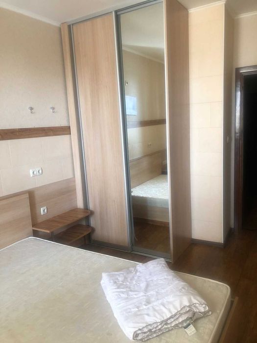 2-к ЖК "Місце мрії"(м.Шулявс-2 хв.). Світло і Wi-fi від інверт.Власник