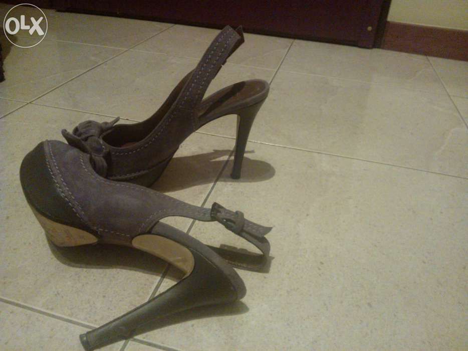 Sandálias Zara cinza