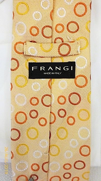 Gravatas de seda novas Preço é para UMA gravata