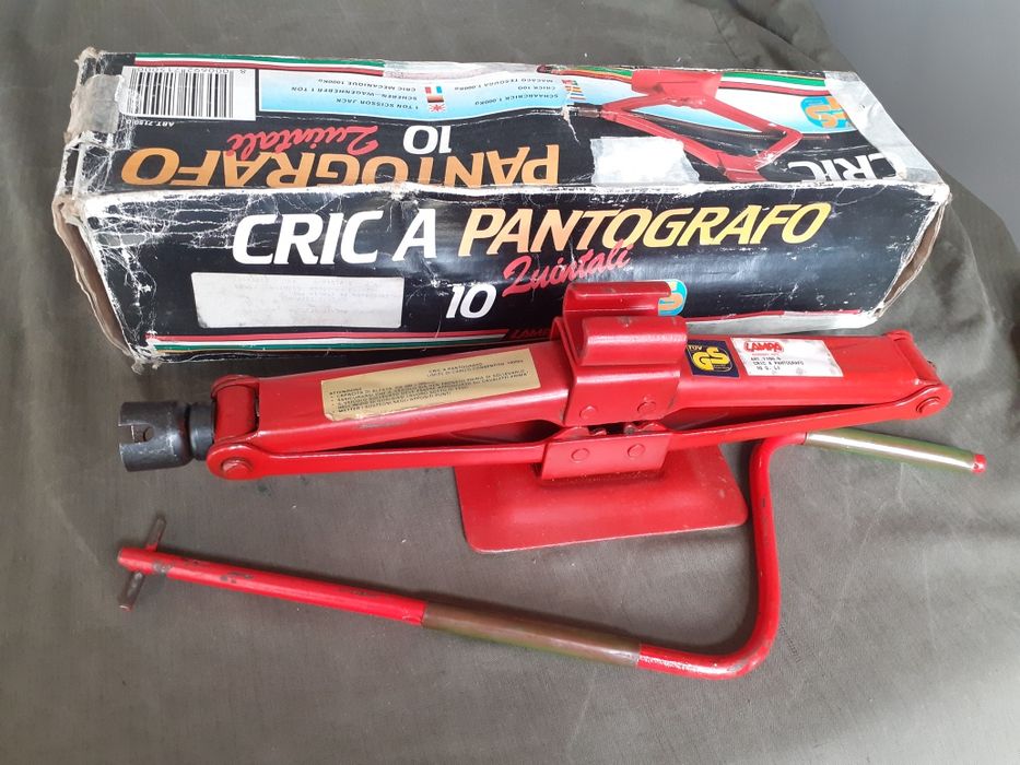 Bomba de água limpa vidros 12v VDO antiga, MADE IN GERMANY.