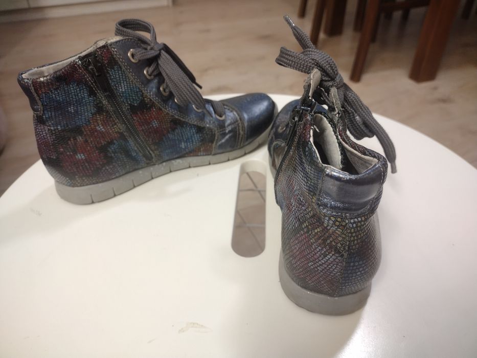Buty trzewiki jesienno-wiosenne Kornecki r.33