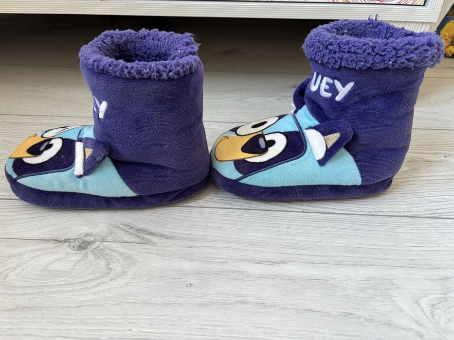 Miękkie wciągane kapcie za kostkę Bluey r. 27/28