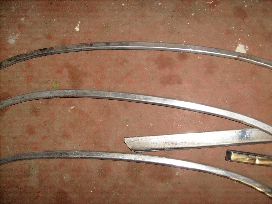 Молдинги хром ВАЗ 2103