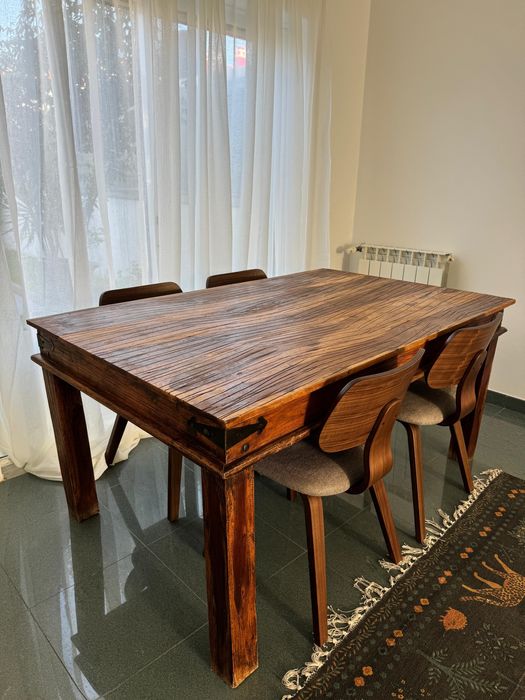Mesa de Jantar em Madeira Maciça de Alta Densidade (160x100)