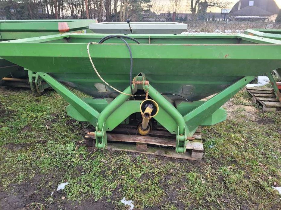 Rozsiewacz do nawozów AMAZONE