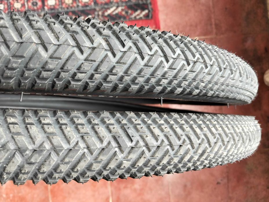 Pneus Riverside 26 x1.85 novos