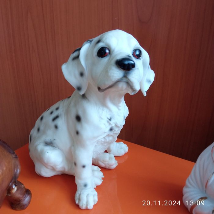 Фигурки, статуэтки, копилки