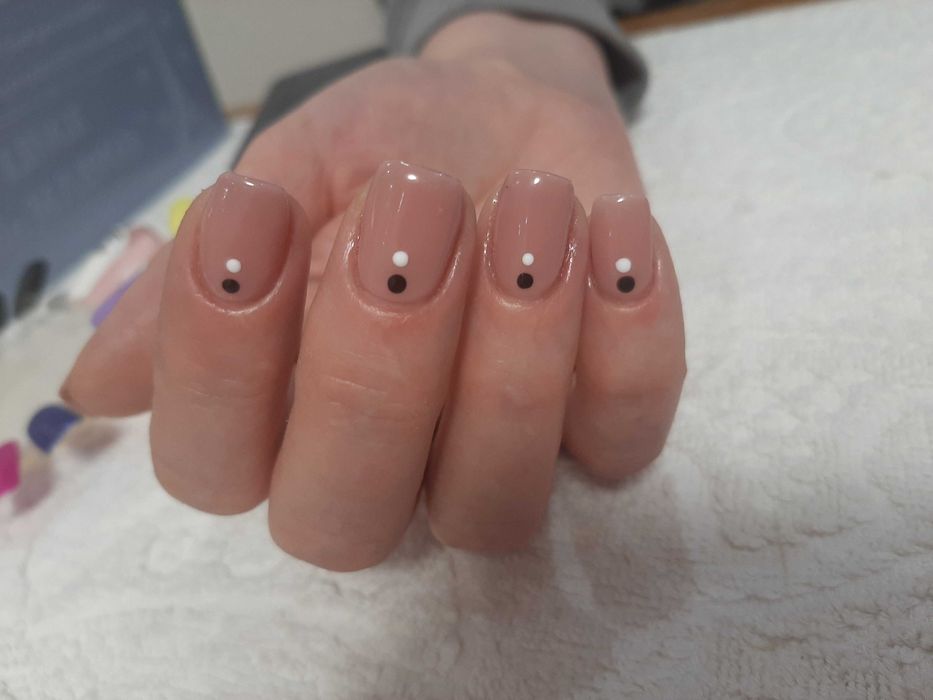 Зняття+манікюр+покриття гель-лаком 450 грн