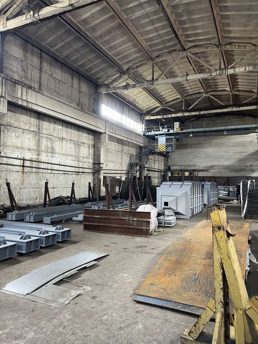 Цех, производство, мех. работы. Мостовой кран. Мощность до 500 кВт.