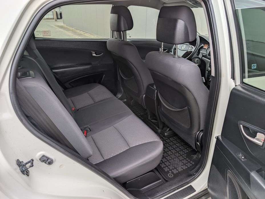 SsangYong Korando 2.0 Diesel * Napęd 4x4 * Biała Perła * Bez Wkładu *