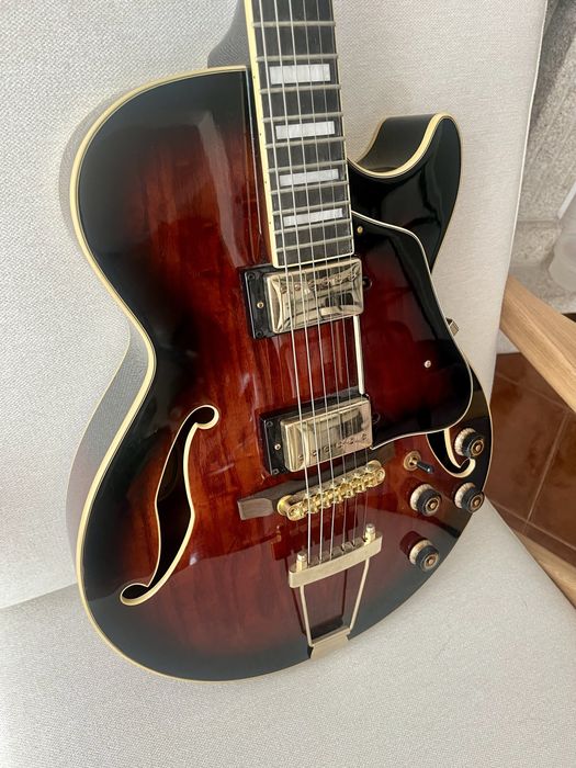 Guitarra Ibanez AG95QA-DBS