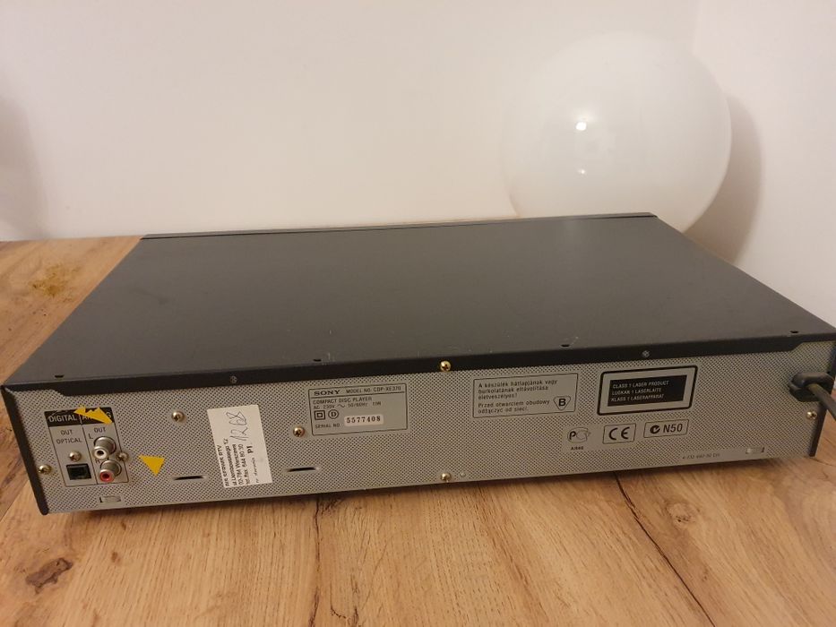CD  Sony cdp 370 vintage brak pilota