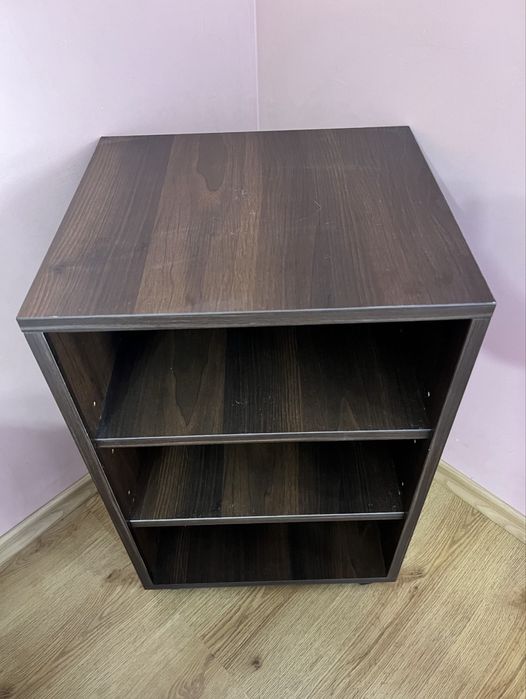 ciemnobrązowa szafka/komoda z 3 półkami