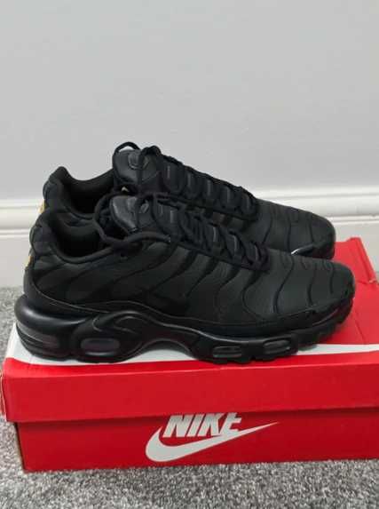 Nike  Air Max TN Plus_ Black R.41
