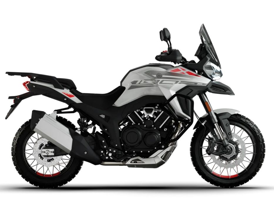 Morbidelli T1002VX - nowy, kolor biały + kufry