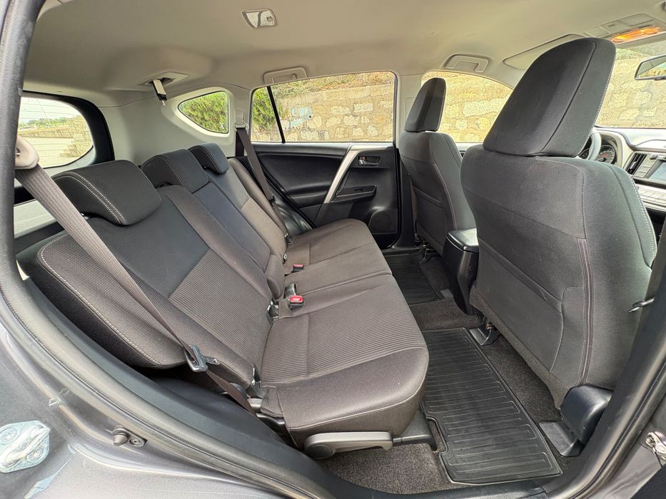 Toyota RAV4 2.2 D-4D 150cv 4x4 versão Lounge