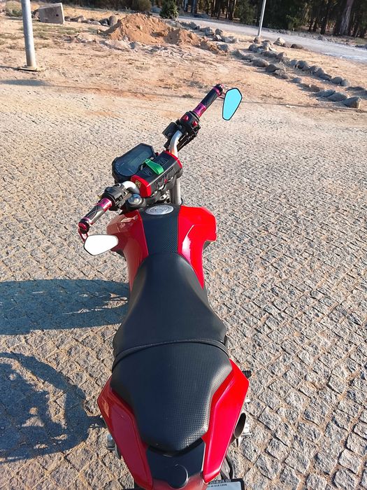 benelli tnt 125cc