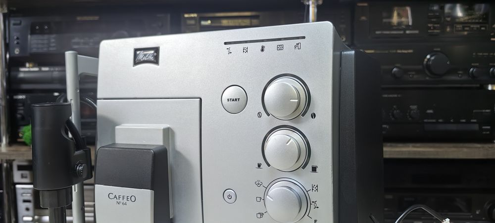 Кавова машина Melitta Caffeo 64