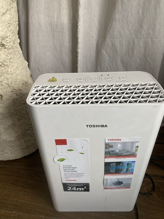 Очищувач повітря Toshiba 24 м²