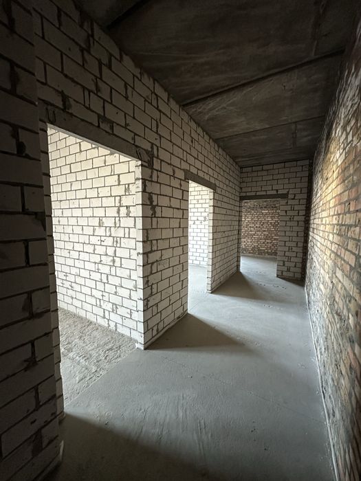 Продаж 2 кімнатної новобудови 68 метрів 8 поверх заселений будинок Київська 14-А