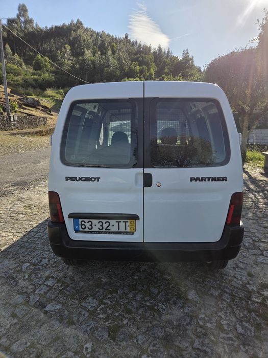 Peugeot Partner 2.0 HDI — Ano 2002