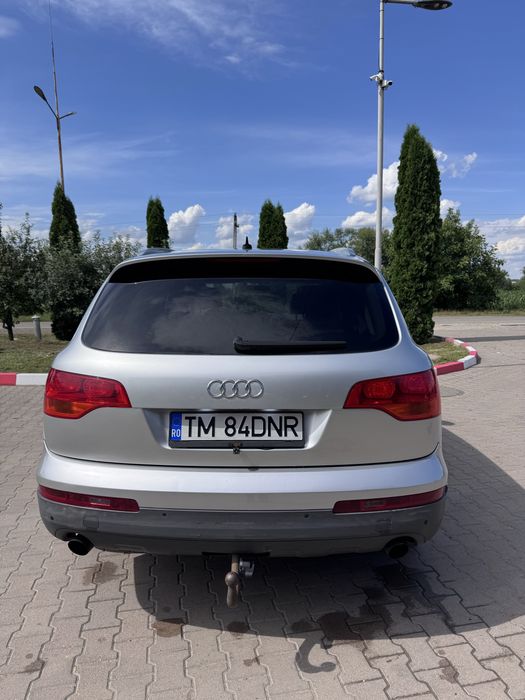 Продам Audi Q7 2007
