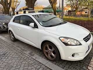 Kia Ceed Coupé Eco Diesel + reboque