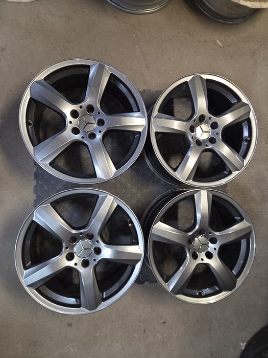 Felgi Aluminiowe 5x112 8,5Jx18 ET 34,5 C-Klasa E-Klasa CLA CLK CLS