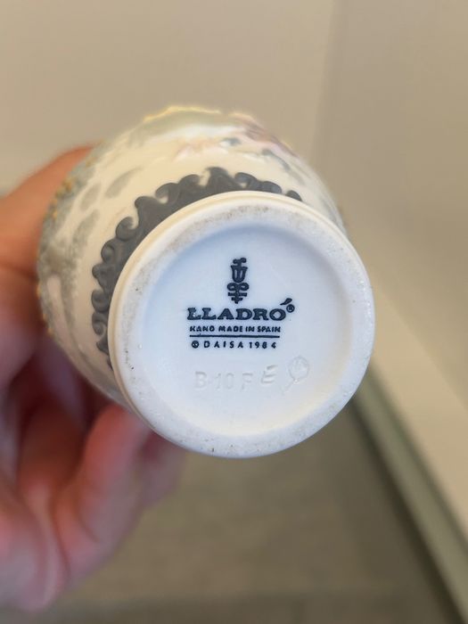 Lladró - "Mini Florero Rococó" 5259