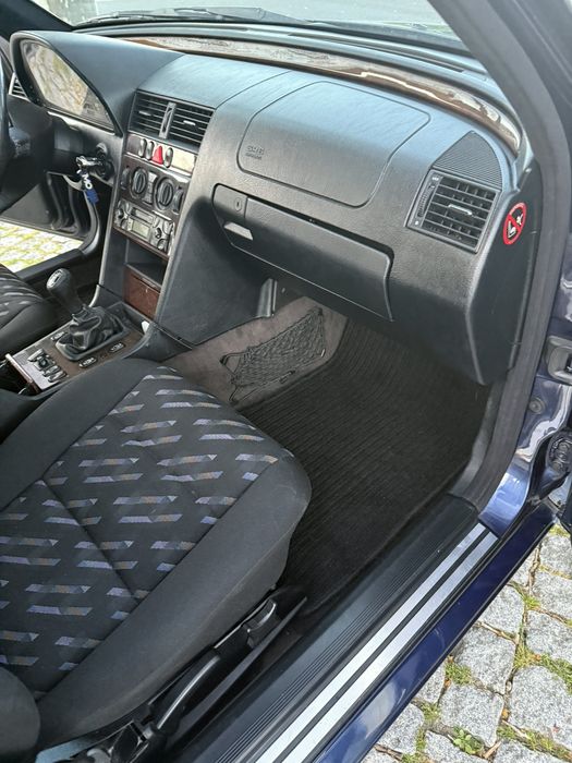 Automóvel Mercedez 220cdi