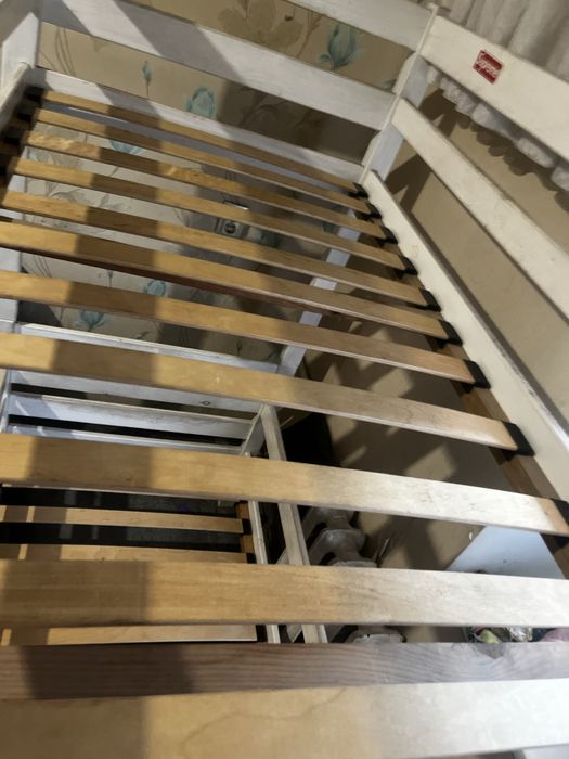 Двохярусне ліжко з ортопедичними матрацами