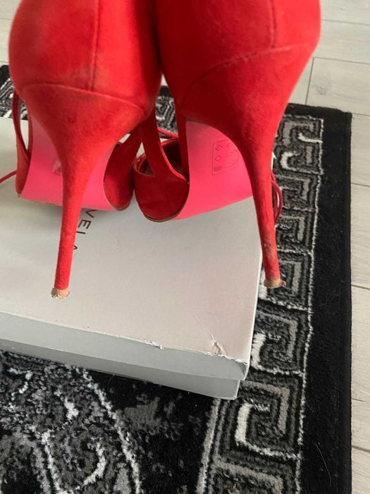 Czerwone szpilki Kurt Geiger rozm. 40