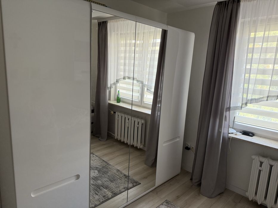 SZAFA na wysoki polysk