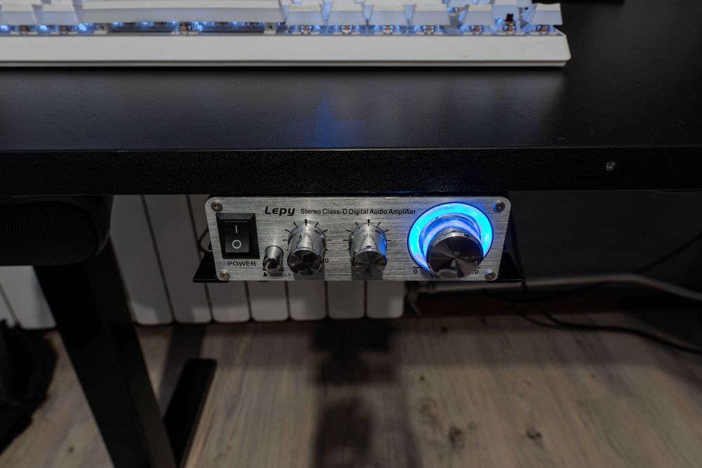 Zestaw - Biurko elektryczne, komputer, monitor oraz akcesoria OKAZJA!!