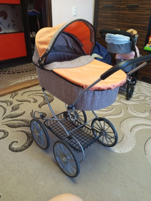 Продам коляску для ляльок, ціна 1250