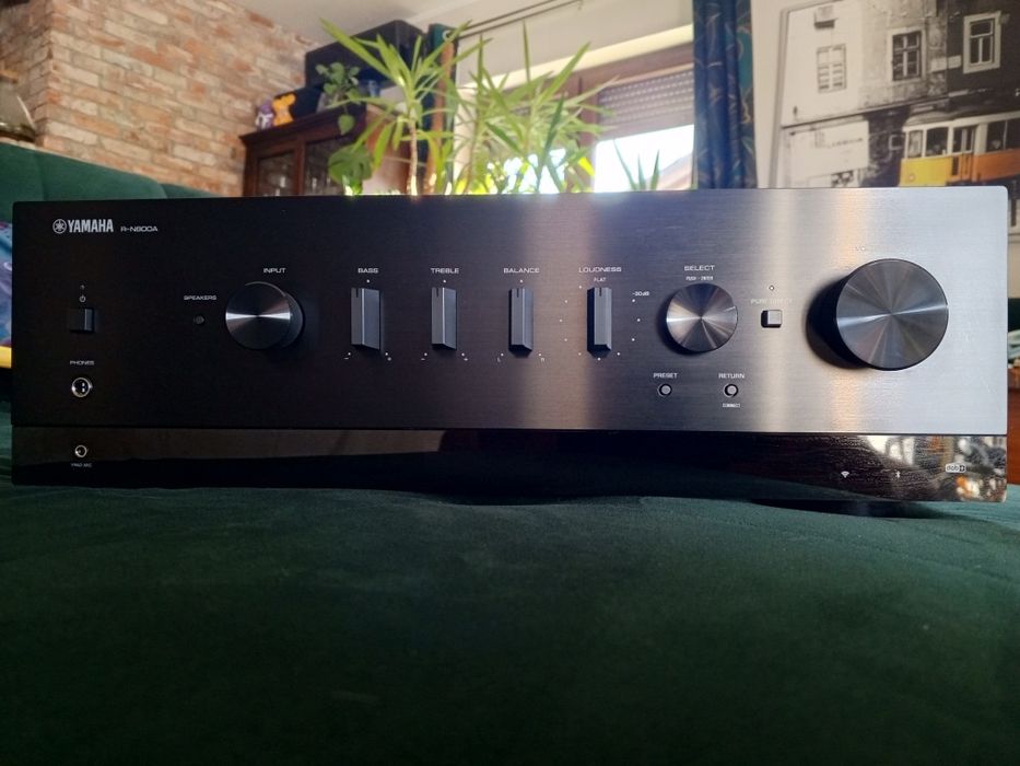 Yamaha Rn-800A- stan idealny.