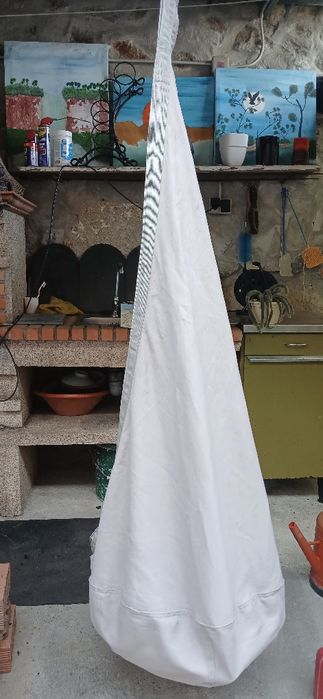 Baloiço suspenso para crianças