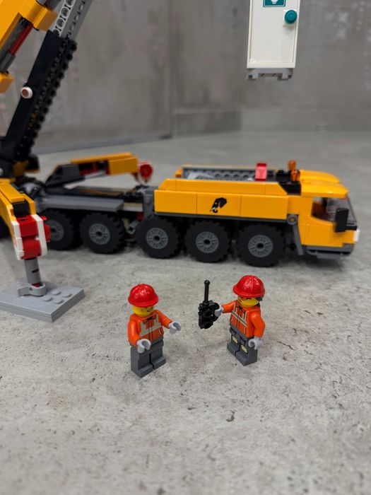 LEGO City 60409 Жовтий мобільний будівельний кран