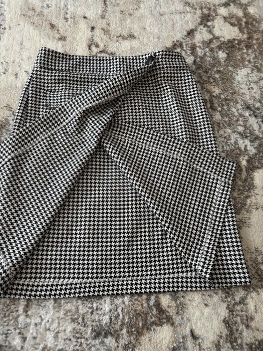 Юбка трендова на запах