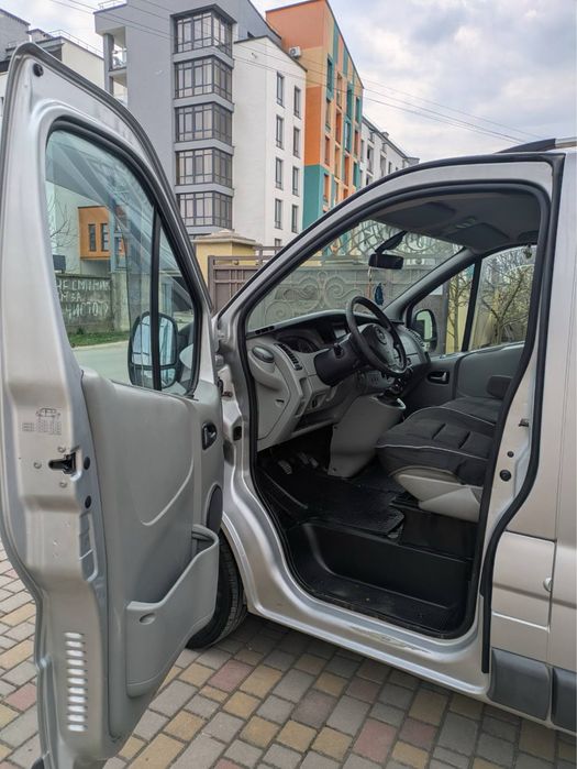 Продам OPEL VIVARO пасажирський